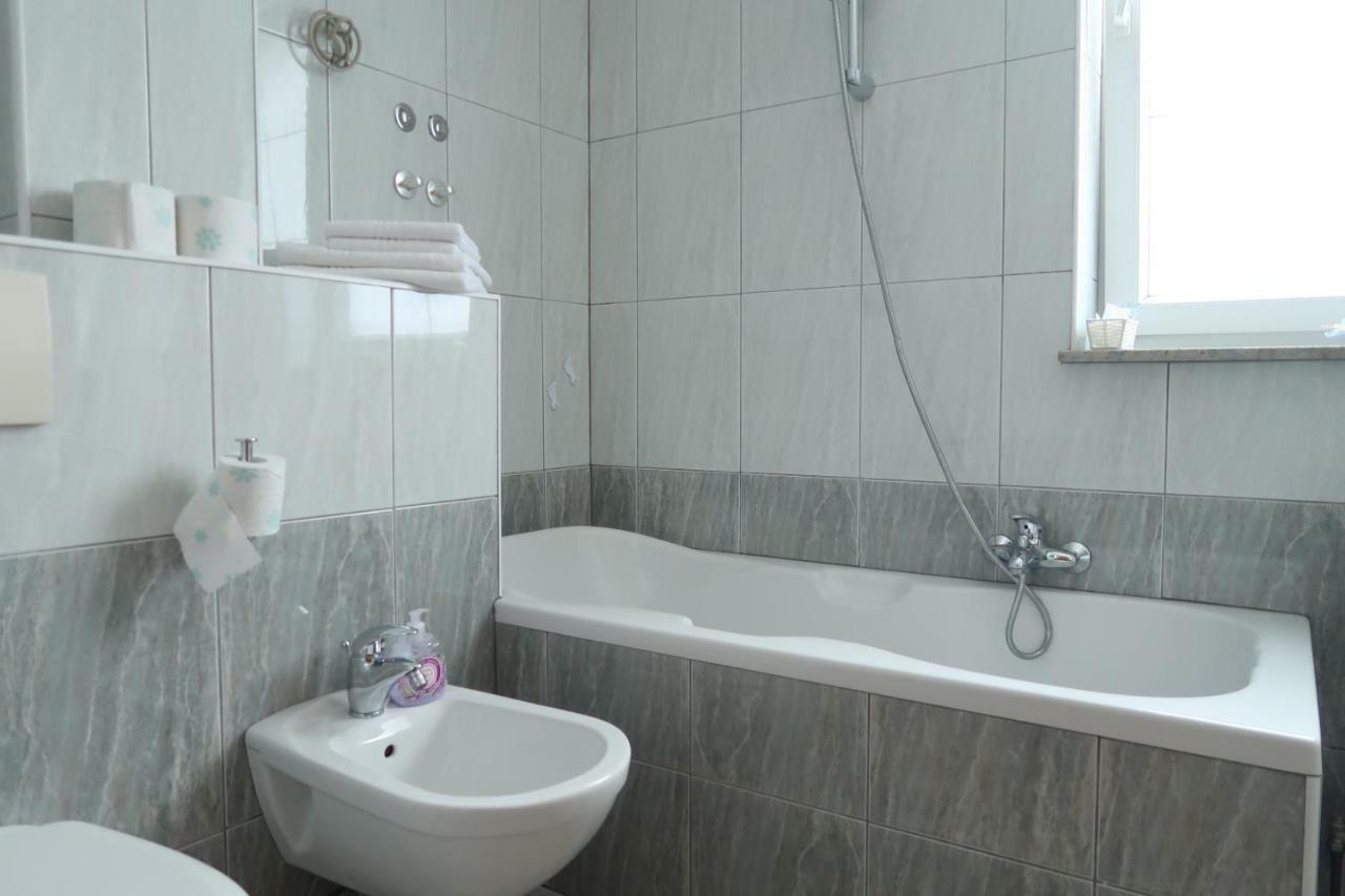 Apartment Casa Podstrana Luaran gambar