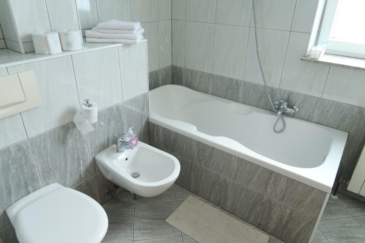Apartment Casa Podstrana Luaran gambar
