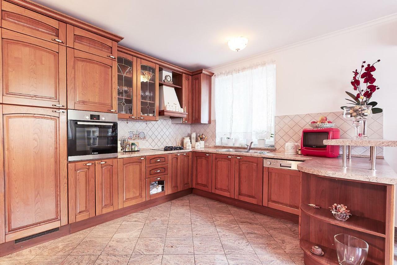 Apartment Casa Podstrana Luaran gambar
